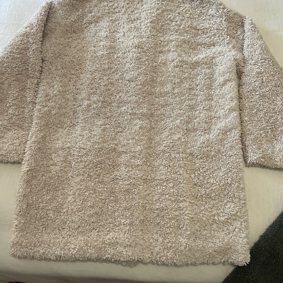 Aritzia Wilfred Free faux fur coat - Picture 3 of 8